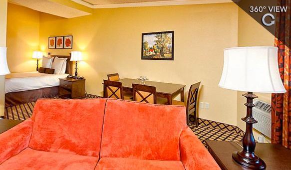 Summit Village Bellaire Room photo