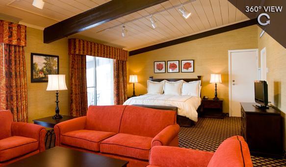 Summit Village Bellaire Room photo